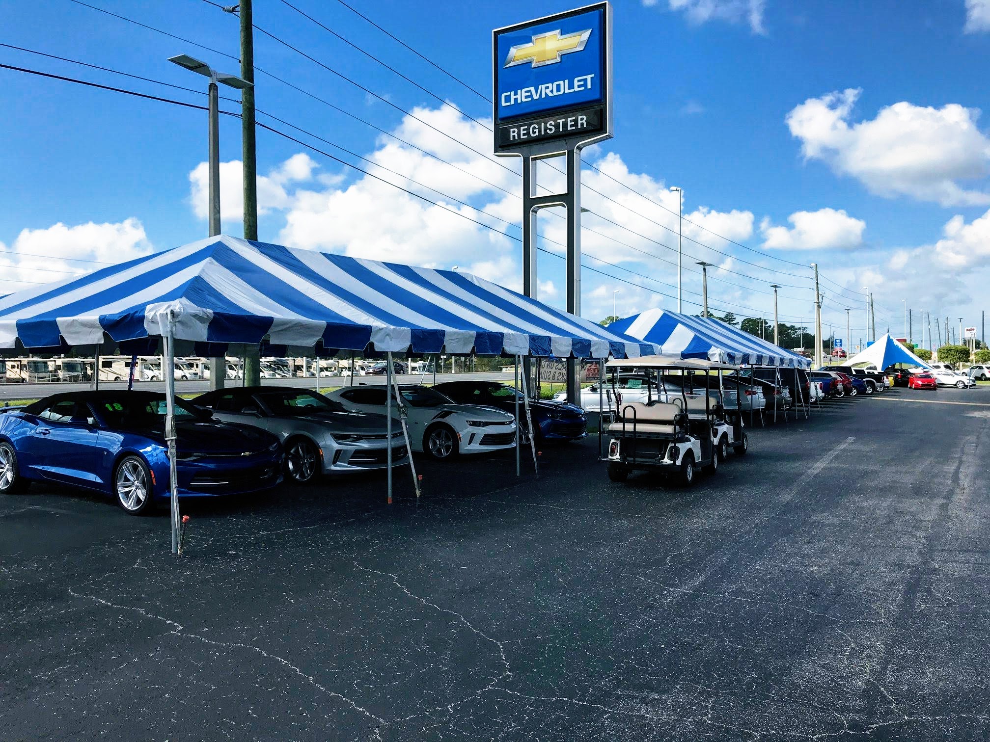 Giant Promotions frame tent rental in Central Florida - perfect for outdoor events.