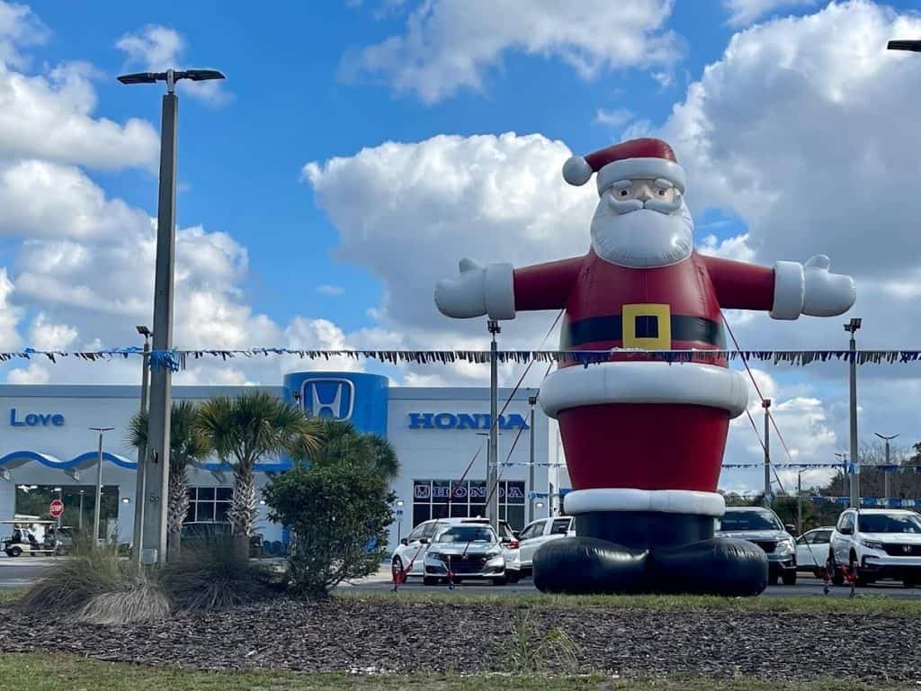 Christmas balloon rental in Florida